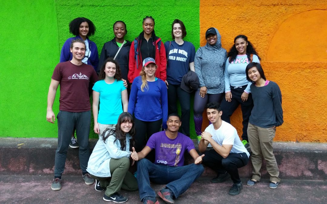 Benefits of Volunteering Abroad with a Group